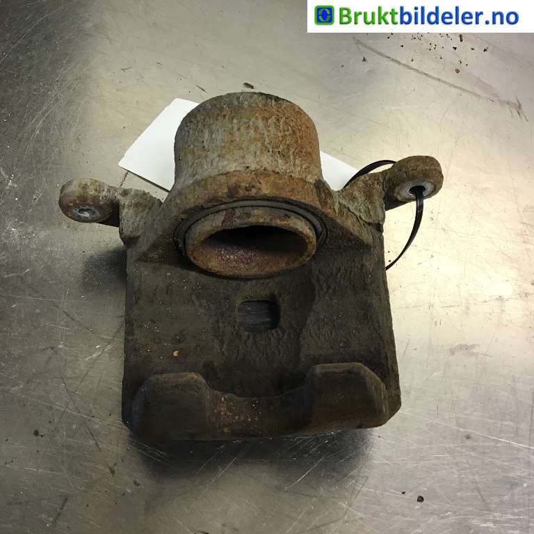 Bremsecaliper venstre foran til Nissan Leaf, 2011-2017 (Type I)  (NISSAN|4775048110)