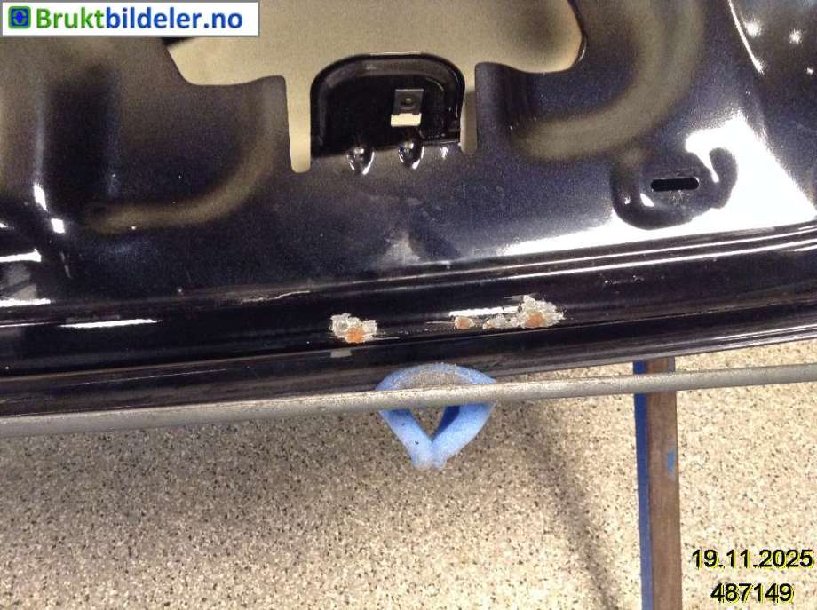 Bakluke til VW Tiguan 2007-2011 (Type I, Fase 1)  (VOLKSWAGEN|5N0 827 025 G|)