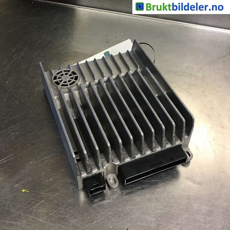 Bilstereo forsterker til Mercedes E-Klasse, 2013-2016 (Fase 2) (W212) (W212) (MERCEDES|A 212 900 52 13)