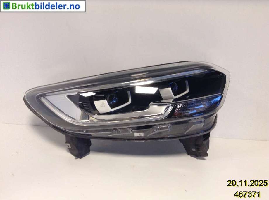Frontlykt høyre halogen til Renault Kadjar, 2015-->>  (RENAULT|260101304R)
