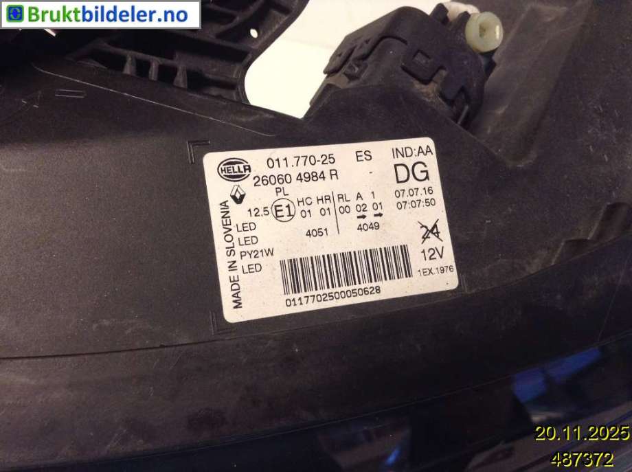 Frontlykt venstre halogen til Renault Kadjar 2015-->>  (RENAULT|260604984R|011 770-25|)
