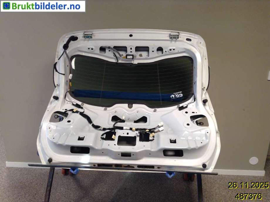 Bakluke til Renault Kadjar 2015-->> (RENAULT|901002847R|)