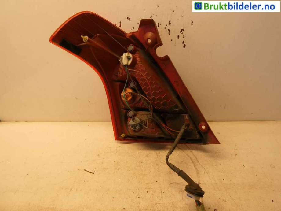 Baklykt høyre til Suzuki Swift 2005-2010  (SUZUKI|35650-72K00|)