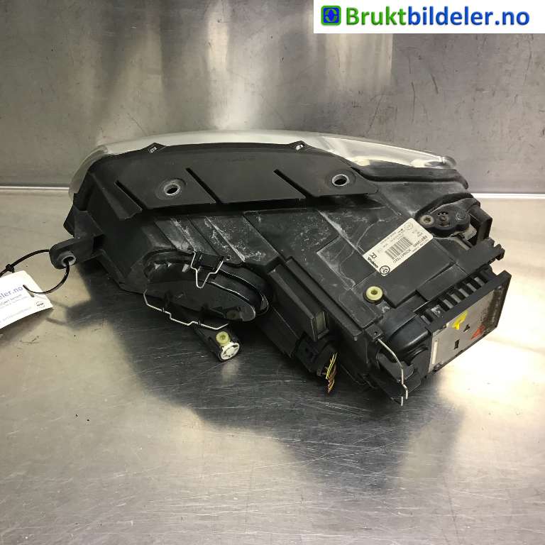 Frontlykt høyre xenon til VW Passat 2005-2010 (B6) (B6) (VOLKSWAGEN|3C0 941 752 G|89312660|)
