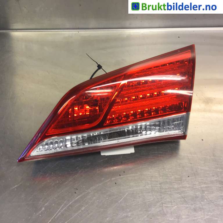 Baklykt høyre indre til Hyundai i40, 2012-2017  (HYUNDAI|92404 3Z000)