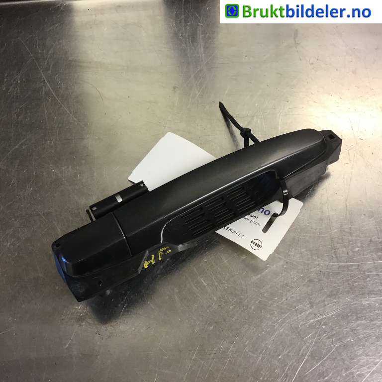 Dørhåndtak utv høyre til Toyota Avensis, 2003-2008 (Type II)  (TOYOTA|6920105060)