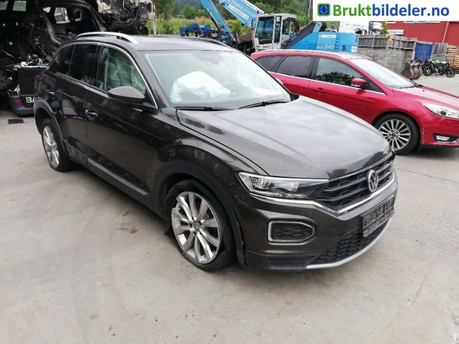 Frontlykt høyre halogen til VW T-Roc, 2017-->>  (VOLKSWAGEN|)