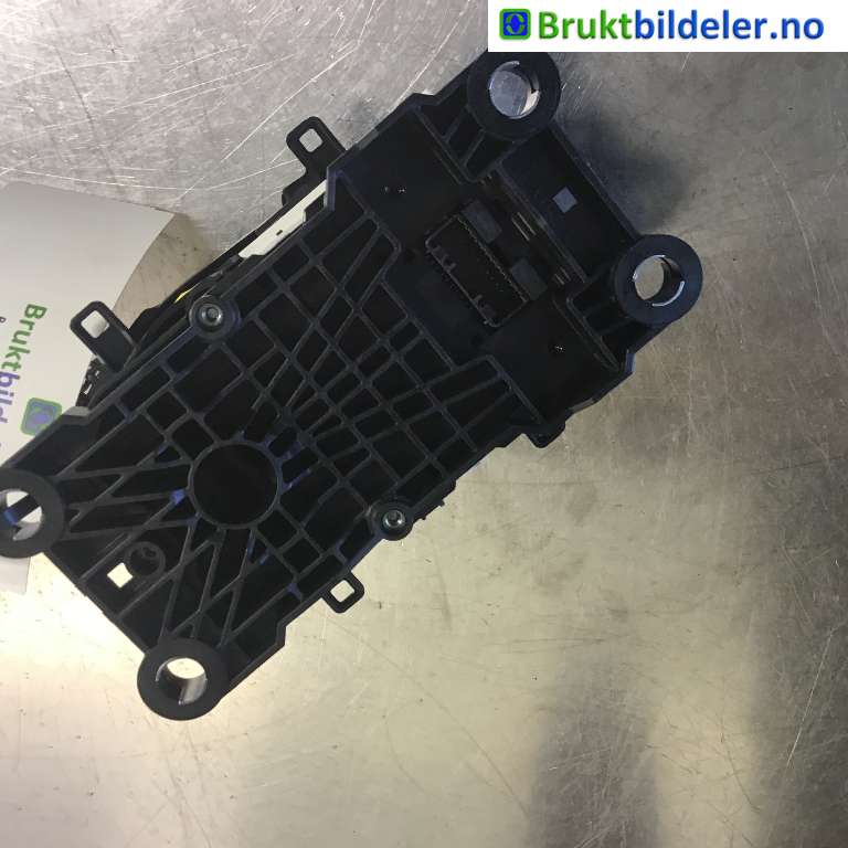 Girstang/girvelger automat til Toyota bZ4X 2022-->>  (TOYOTA|3355042321|)