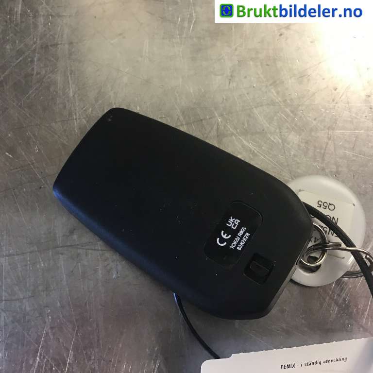 Nøkkel til Toyota bZ4X 2022-->>  (TOYOTA|8990H42561|83N2K2R|)