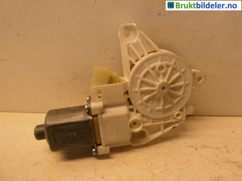 Ruteheis høyre bak til Mercedes GLK 2008-2015 (X204) (X204) (MERCEDES|A 204 820 06 42|0 130 822 504)