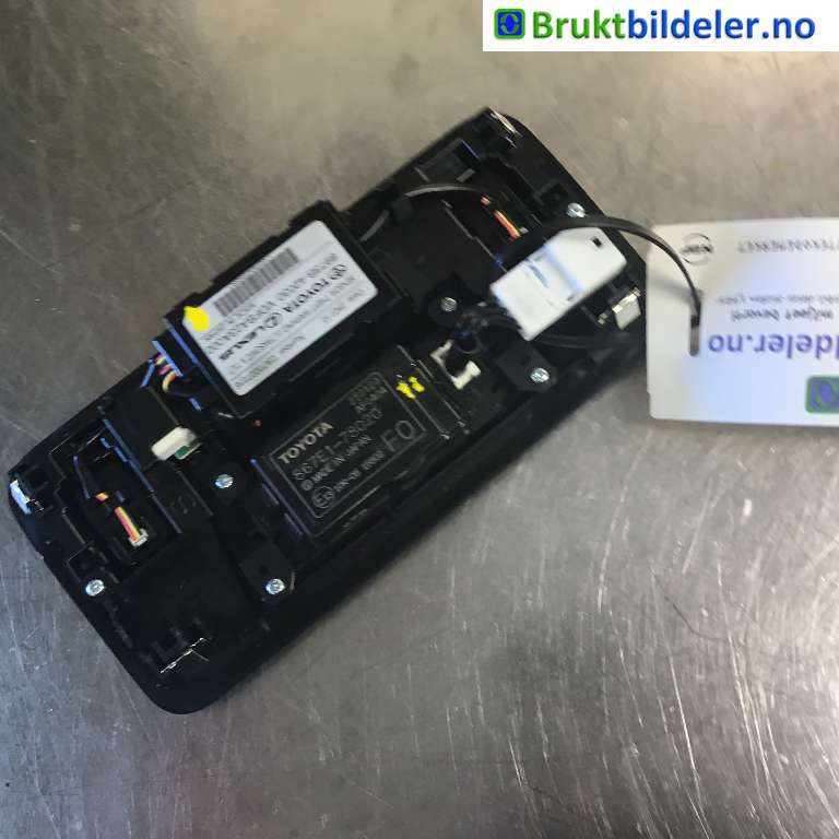 Tak konsoll til Toyota bZ4X 2022-->>  (TOYOTA|8973B-42030|CAT0027316|867E1-780220)