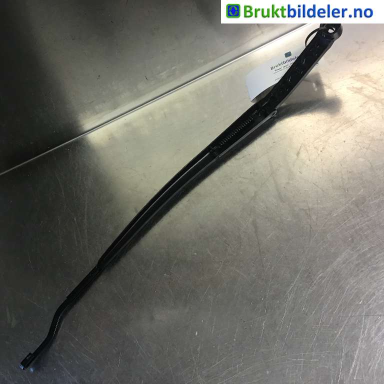 Viskerarmer frontrute til Toyota bZ4X 2022-->>  (TOYOTA|8521142240|)