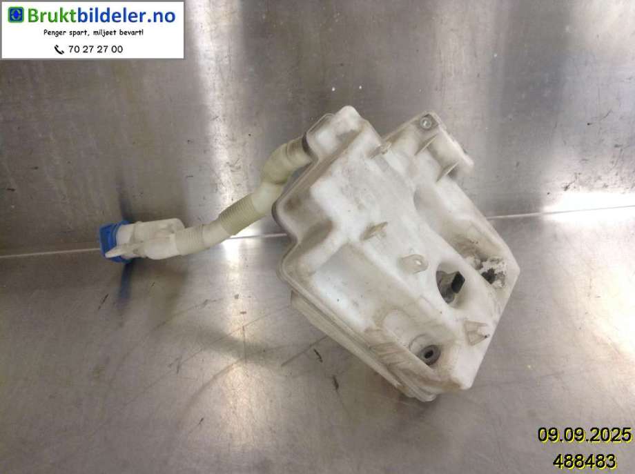 Spylertank til VW Golf VI, 2008-2012  (VOLKSWAGEN|1K0 955 453 Q)