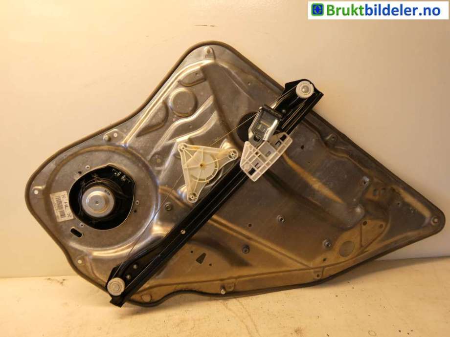 Ruteheis til Mercedes GLK 2008-2015 (X204) (X204) (MERCEDES|A 204 730 11 79|)