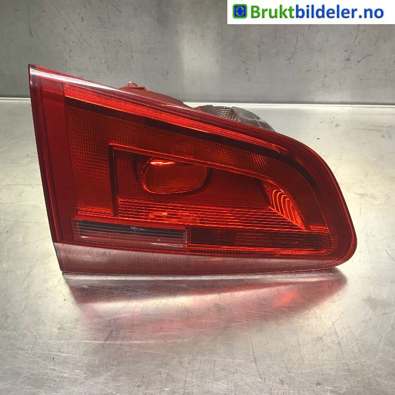 Baklykt venstre indre til VW Sharan, 2010-->> (Type II)  (VOLKSWAGEN|7N0 945 093 H)