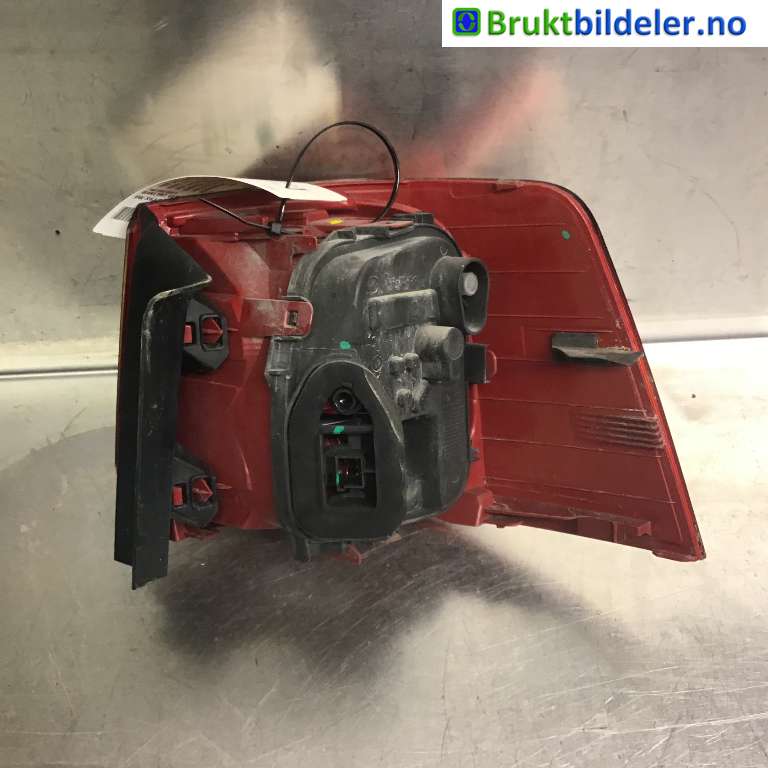 Baklykt venstre til VW Sharan 2010-->> (Type II)  (VOLKSWAGEN|7N0 945 095 G|89504946|)