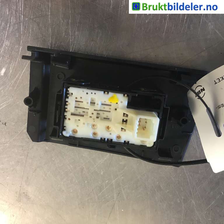 Bryter ruteheis til Toyota Auris 2015-2019 (Type II, Fase 2)  (TOYOTA||086-0173)