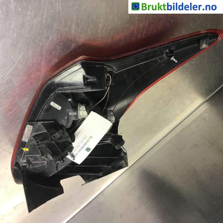 Baklykt høyre til Ford Focus 2014-2018 (Type III, Fase 2) (FORD|F1EB-13404CF||F1EB-13484-CF)