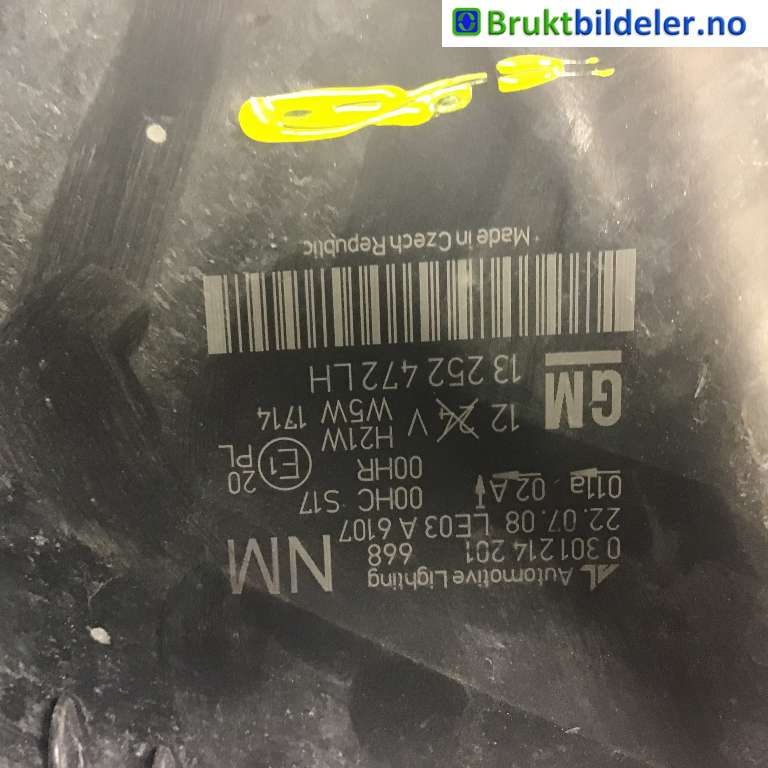 Frontlykt venstre halogen til Opel Zafira B 2005-2011  (OPEL|13252472|0 301 214 201|)