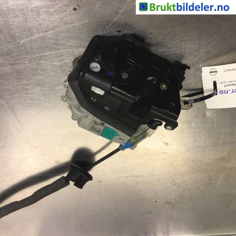 Låsekasse høyre foran til Audi A3 2012-2016 (Type III, Fase 1)  (AUDI|8X1 837 016 C|)