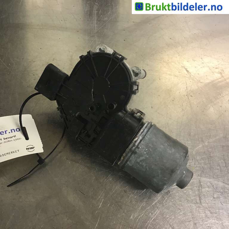 Viskermotor frontrute til Ford Kuga 2008-2012 (Type I)  (FORD|8V41-17508-AA|0 390 241 696|)
