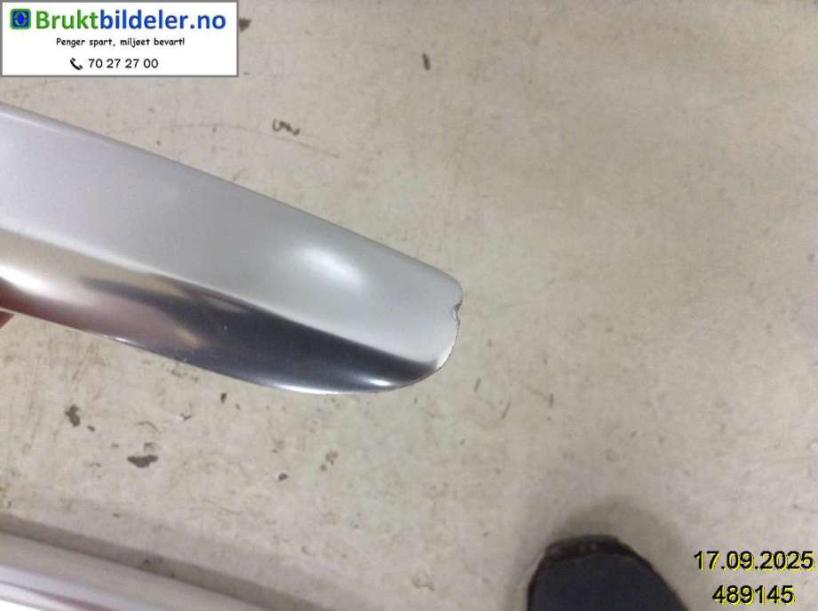 Takrails til VW Passat 2015-2019 (Fase 1) (B8) (B8) (3G9 860 034 Q||3G9 860 033 Q)