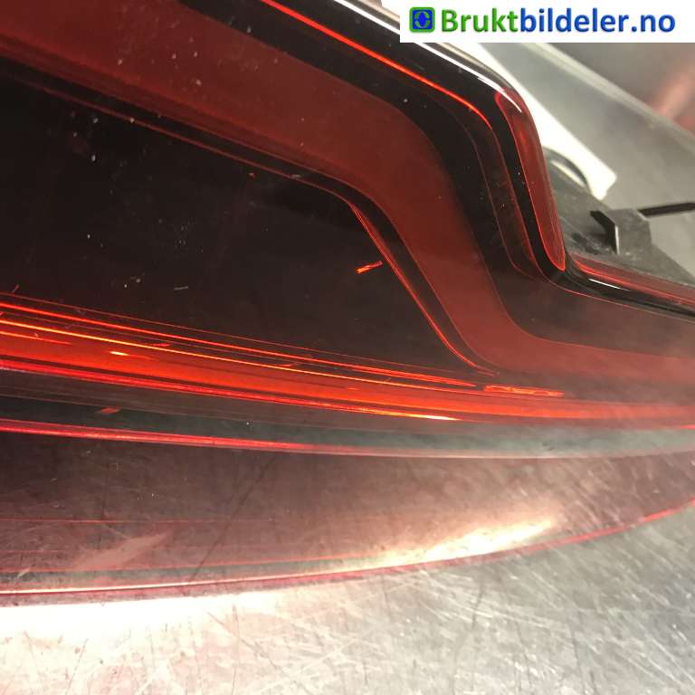 Baklykt høyre indre til Jaguar I-PACE 2018-->>  (JAGUAR|T4K1830|00206495-06|J9D3-13A420-CD)