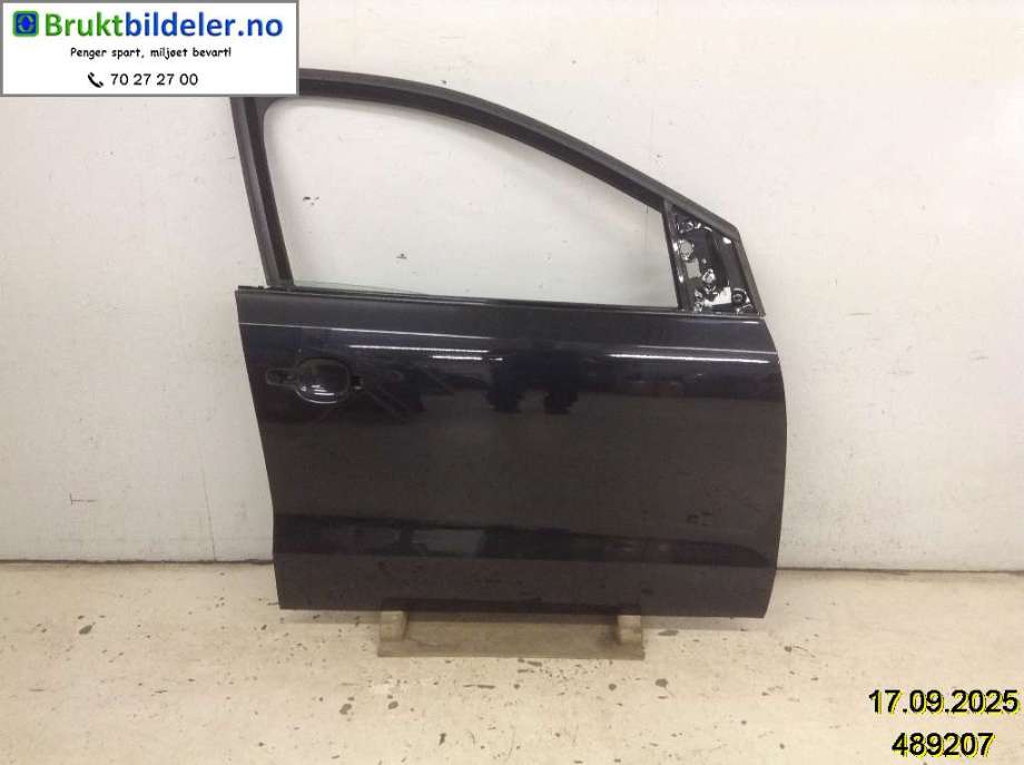 Dør høyre foran til VW Polo, 2014-2017 (Type V, Fase 2)  (VOLKSWAGEN|6R4 831 056 J)