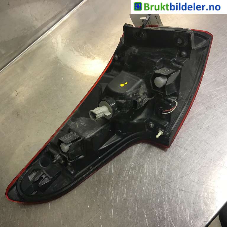 Baklykt høyre til Nissan Qashqai 2014-2021 (Type II)  (NISSAN|26550-4EA0A|)