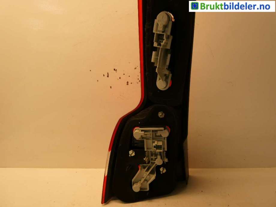 Baklykt høyre til Volvo V50 2004-2007 (Fase 1) (VOLVO|30678751|)