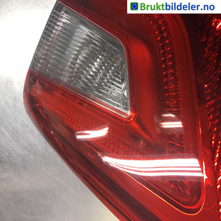 Baklykt høyre indre til Nissan Qashqai 2014-2021 (Type II)  (NISSAN|265504EA5D|)