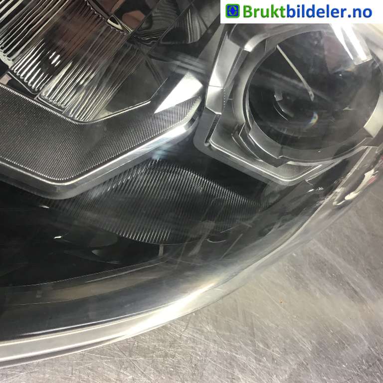 Frontlykt venstre halogen til Nissan Qashqai 2014-2021 (Type II)  (NISSAN|260604EH1B|100-18015|MD E13 13899L)