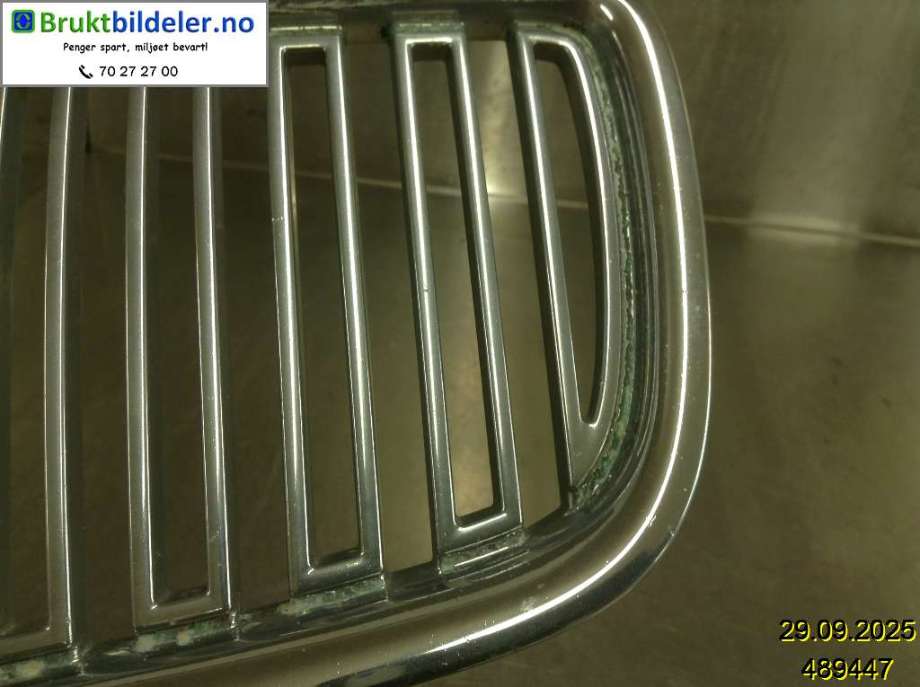 Grill til Volvo V70 2005-2007 (Type II, Fase 2)  (VOLVO|8693346|)