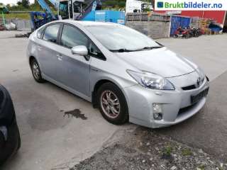 Dør høyre foran til Toyota Prius, 2009-2016 (Type III) (COMBI) (COMBI) (TOYOTA|)
