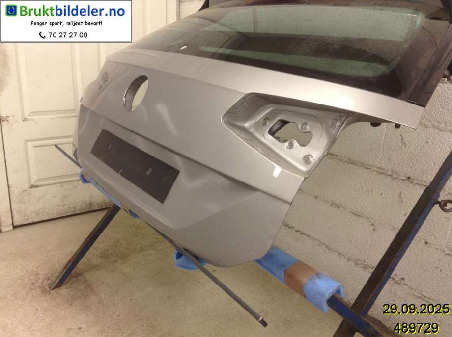 Bakluke til VW Passat 2015-2019 (Fase 1) (B8) (B8) (VOLKSWAGEN|3G9 827 025||3G9 827 025 A)