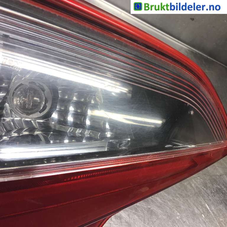 Baklykt høyre indre til Mazda 6 2013-2015 (Type III, Fase 1)  (MAZDA|GHP9-51-3F0B|132-41055|)