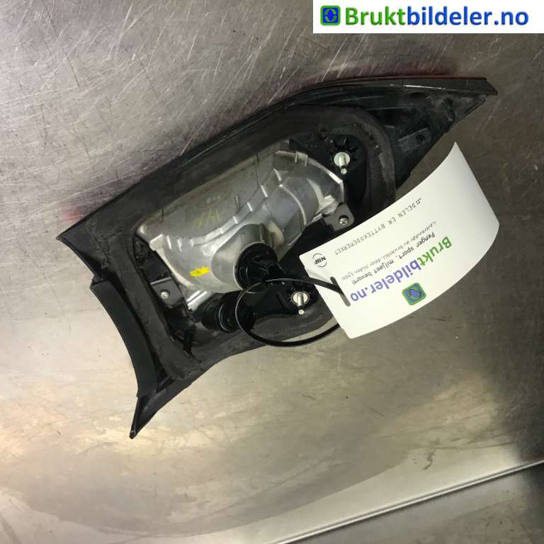 Baklykt venstre indre til Mazda 6 2013-2015 (Type III, Fase 1)  (MAZDA|GHR2-51-3G0B|132-41055|)