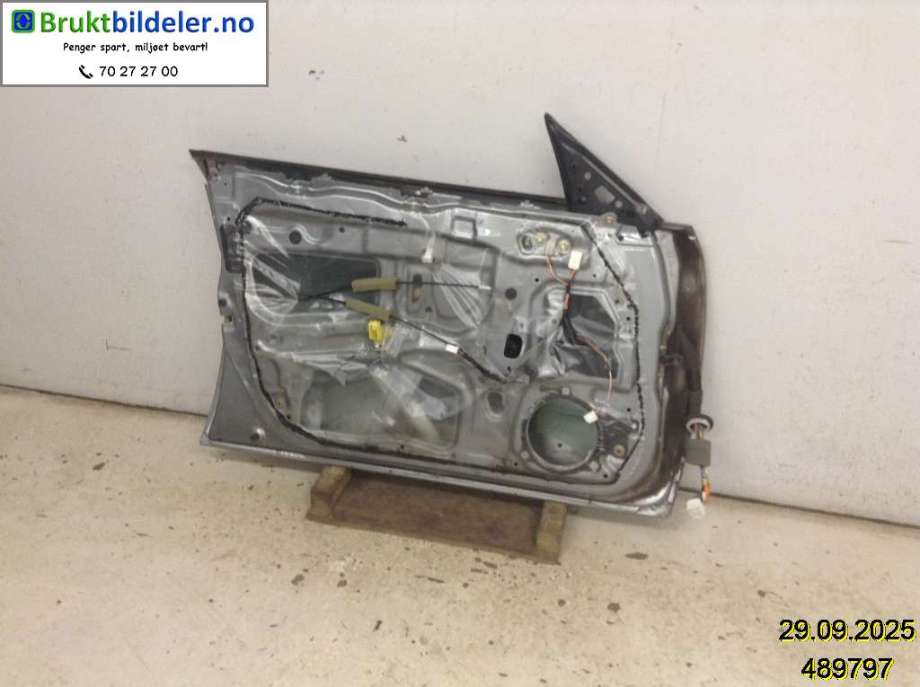 Dør venstre foran til Subaru Outback 2007-2009 (Type III, Fase 2)  (SUBARU|60009AG0709P|)