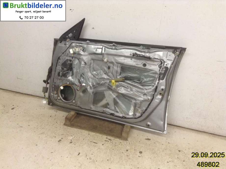 Dør høyre foran til Subaru Outback 2007-2009 (Type III, Fase 2)  (SUBARU|60009AG0609P|)