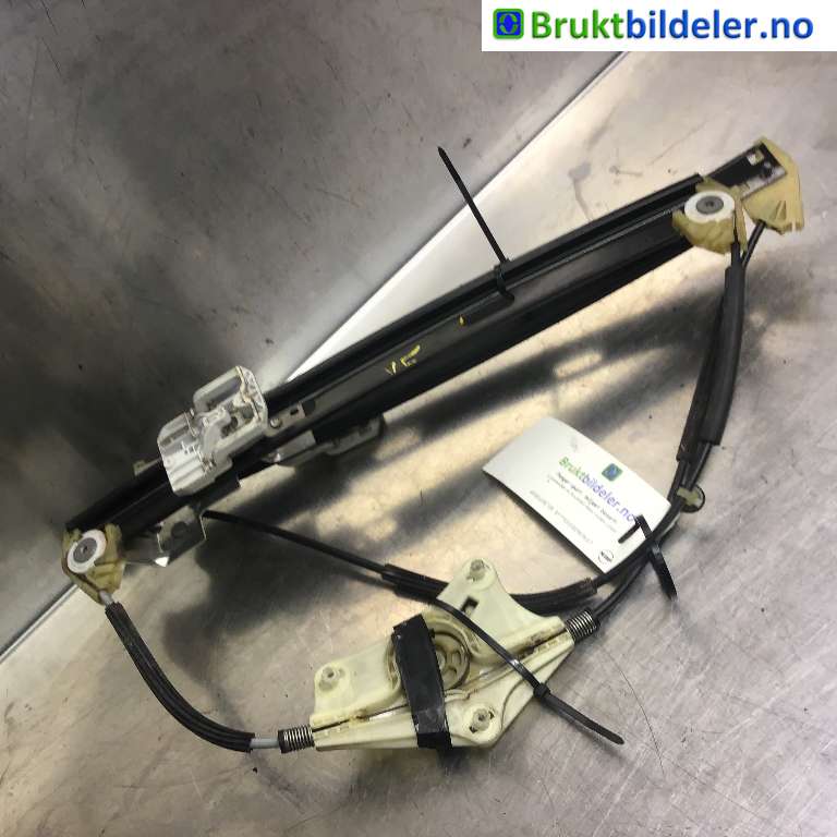 Ruteheis til Seat Leon, 2013-2020 (Type III)  (5F4 837 461 D)