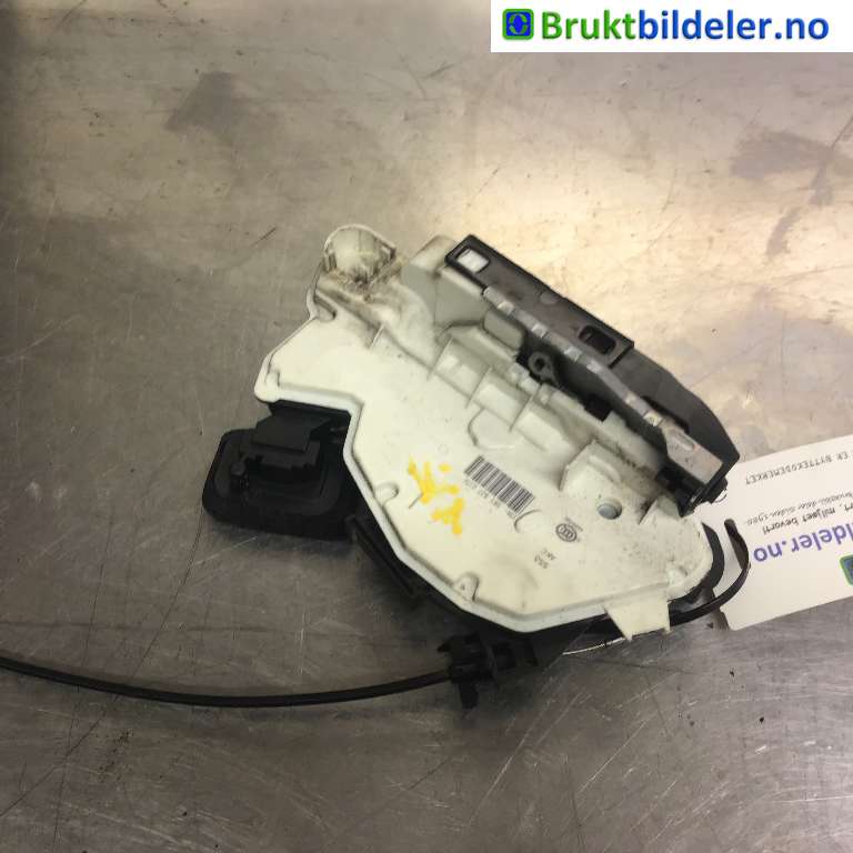 Låsekasse venstre foran til Seat Leon, 2013-2020 (Type III)  (5K1 837 015 E)