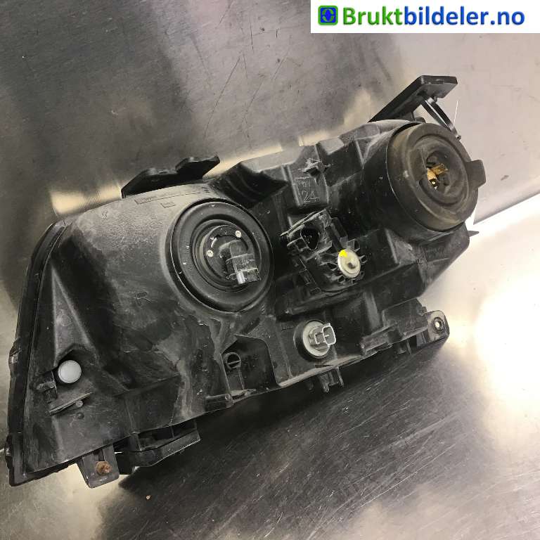 Frontlykt høyre halogen til Suzuki Grand Vitara 2005-2015 (Type III)  (SUZUKI|35120-65J11|)