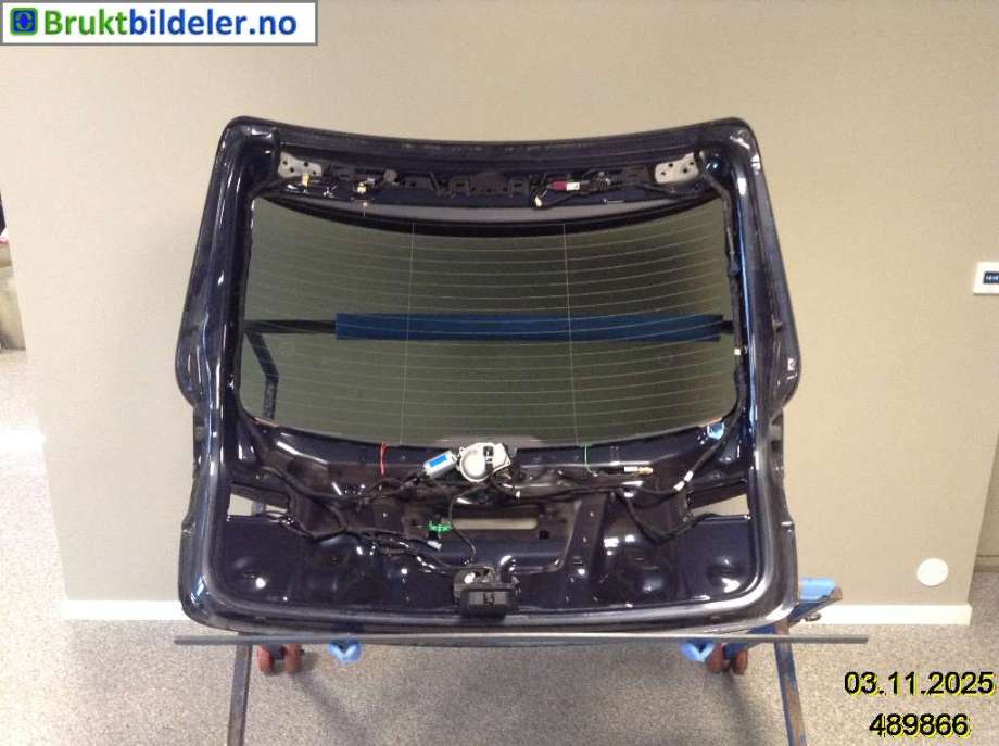 Bakluke til Audi A6, Allroad 2012-2014 (Type III, Fase 1) (C7) (C7) (AUDI|4G9 827 025 B|)