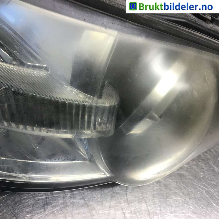 Frontlykt høyre halogen til Subaru Outback 2007-2009 (Type III, Fase 2)  (SUBARU|84001AG300|)