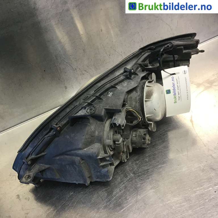 Frontlykt høyre halogen til Subaru Outback 2007-2009 (Type III, Fase 2)  (SUBARU|84001AG300|)