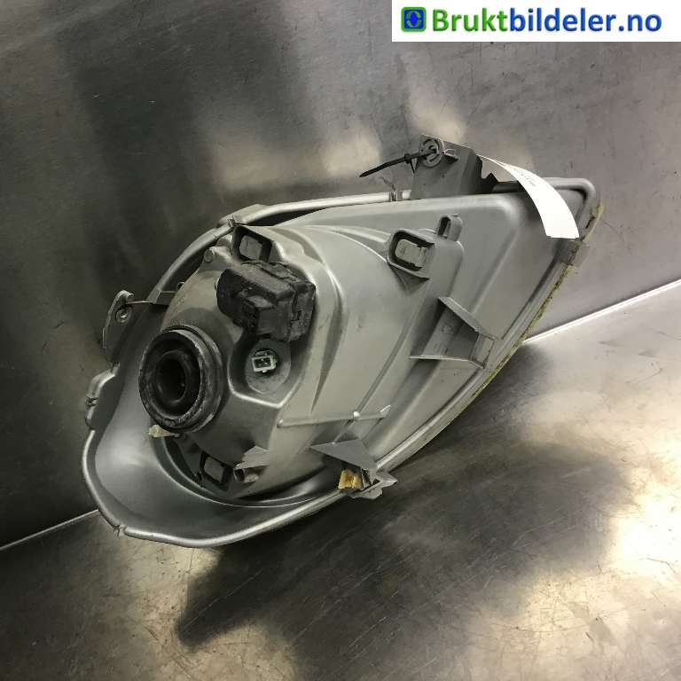 Frontlykt venstre halogen til Opel Vivaro A 2001-2006  (OPEL|91165719|89308690|7700311371)