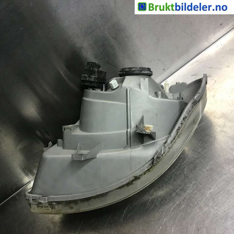 Frontlykt høyre halogen til Opel Vivaro A 2001-2006  (OPEL|91165720|89308700|7700311372)