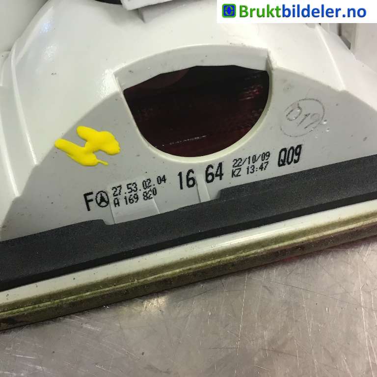 Baklykt høyre indre til Mercedes B-Klasse 2008-2011 (Fase 2) (W245) (W245) (MERCEDES|A 169 820 16 64|)