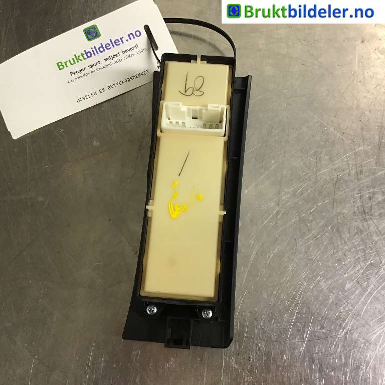 Bryter ruteheis til Isuzu D-Max 2012-2017 (Type II, Fase 1)  (ISUZU|8974174700|)