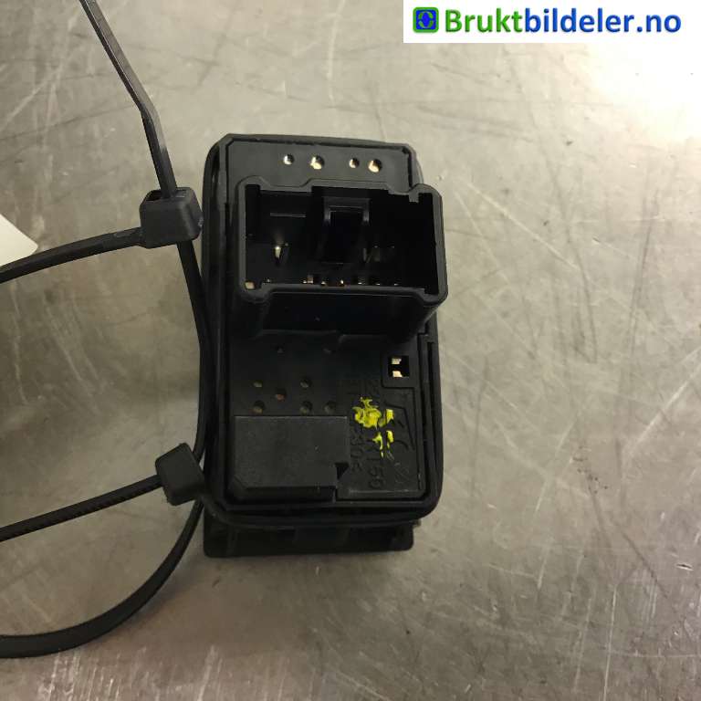 Bryter speil til Isuzu D-Max 2012-2017 (Type II, Fase 1)  (ISUZU||M42200 RT50)